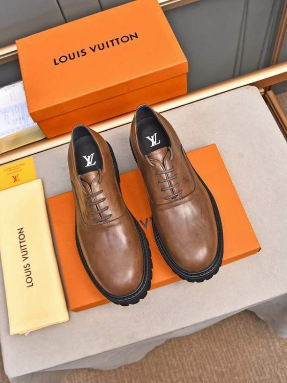 Picture of Louis Vuitton Shoes _SKULVsz38-45hnh034114525